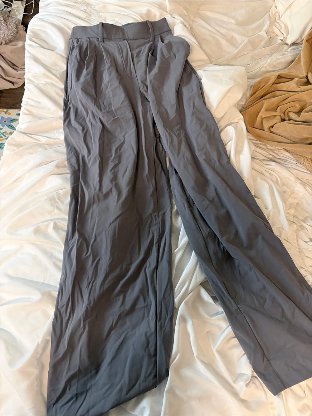 lululemon athletica Wide-Leg Trousers in Slate Gray